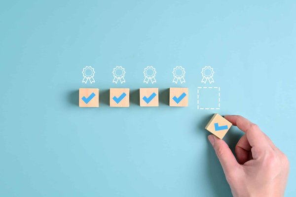 Quelle assurance pour un atelier de fabrication de mobiliers en bois recyclé ?